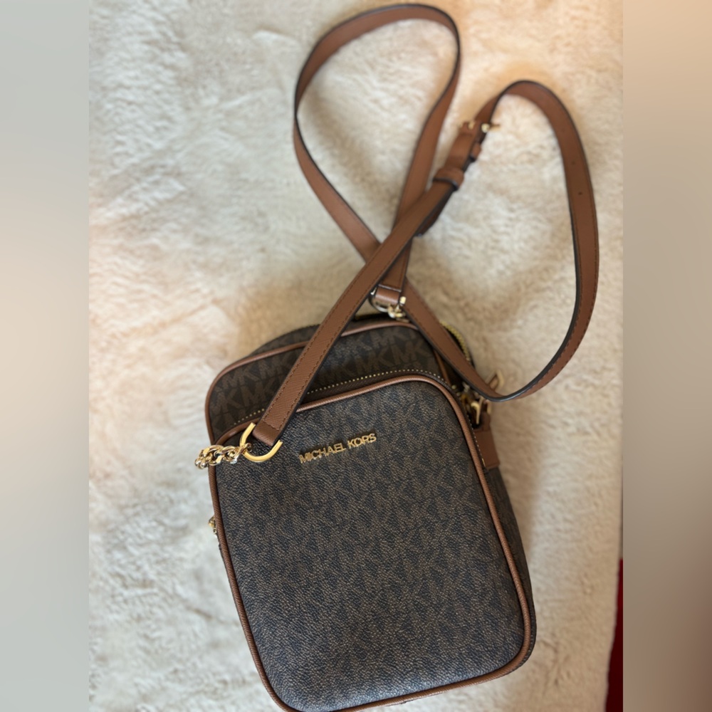Michael Kors CROSSBODY